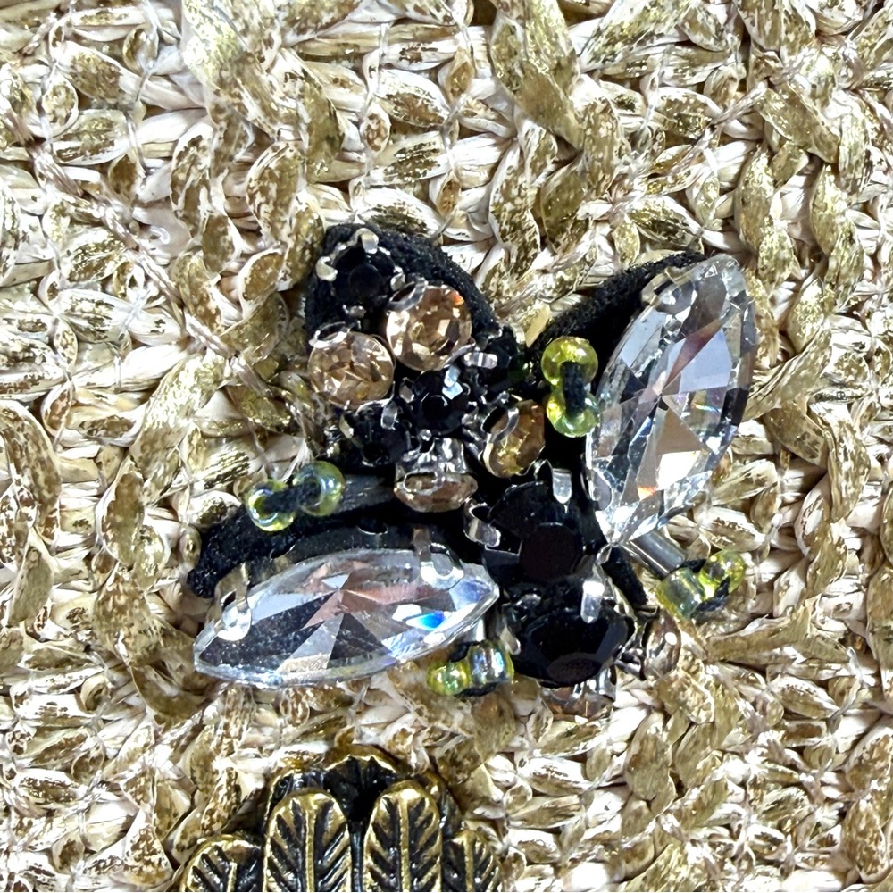 Kurt Geiger Large Gold Raffia Crystal Bee Embellished Shoulder Bag - Picture 7 of 16